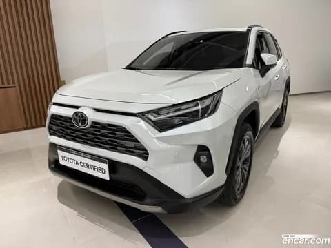 Toyota RAV4 2025 купить в Москве